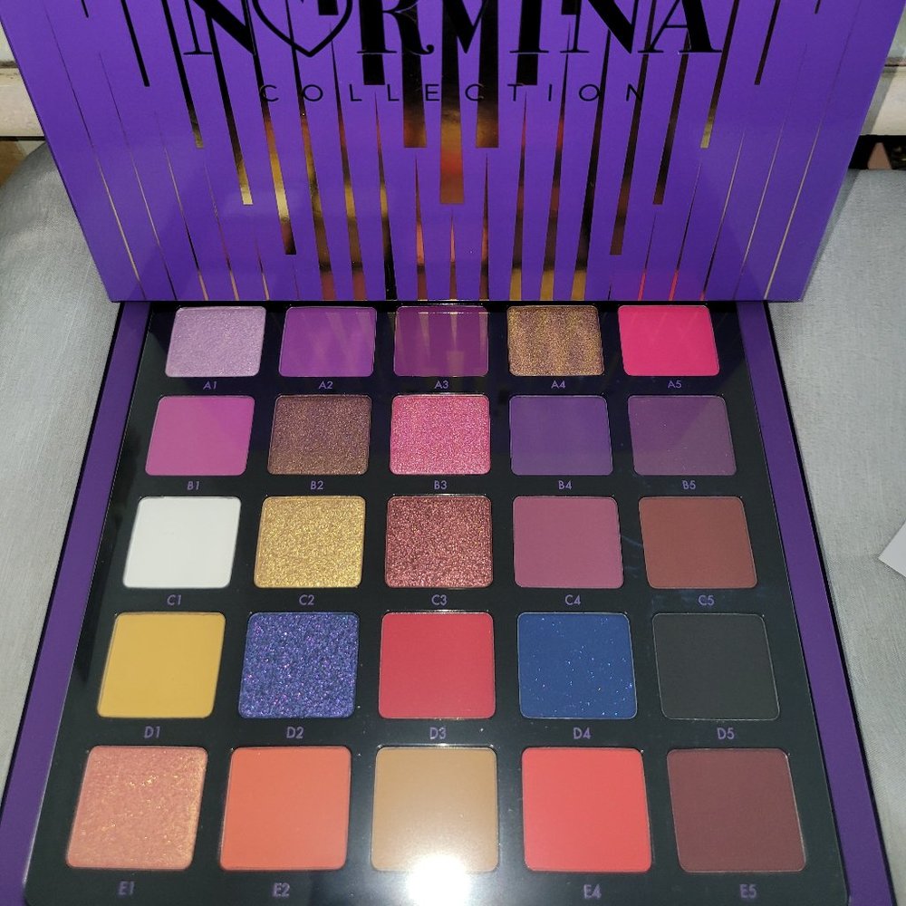 Anastasia Beverly Hills NORVINA Eyeshadow Palette Vol.1 NWT